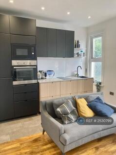 Kitchen &amp; Lounge Dining