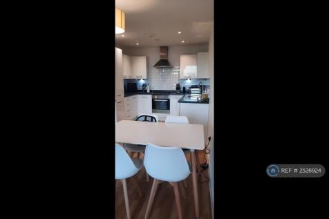 Dining/Kitchen 