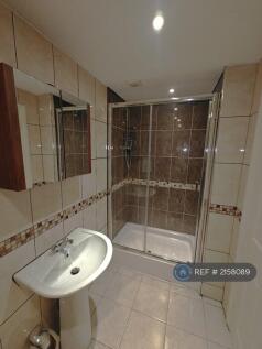 Bedroom 2 Ensuite