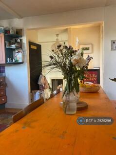 Kitchen / Dining