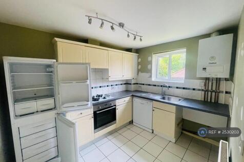  Kitchen With Integrated Appliances