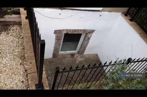 Private Courtyard