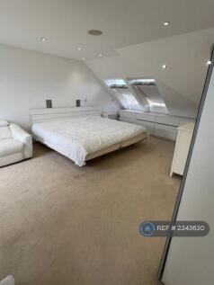 3rd Floor Ensuite Bedroom