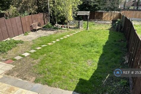 Huge Garden For Outdoors Yoga, Bbq