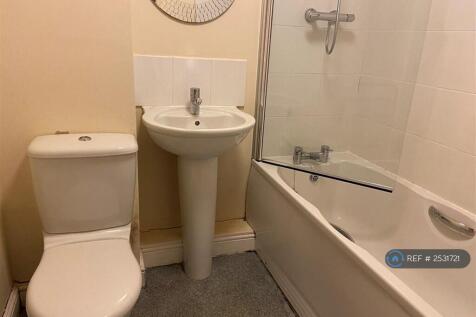 Bathroom / Shower