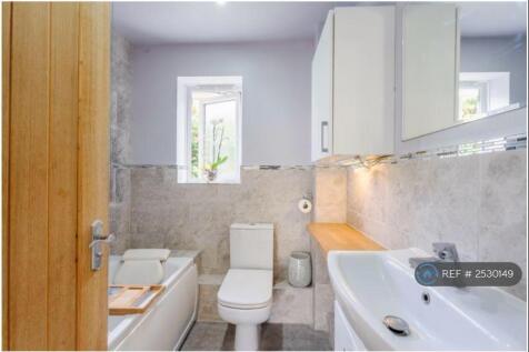 First Floor Bathroom