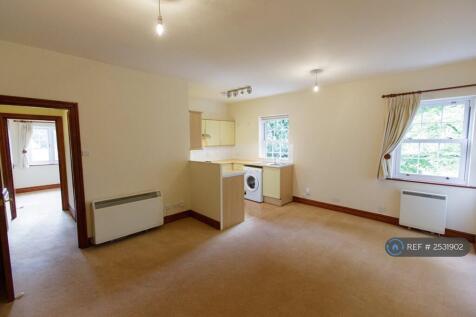 Lounge &amp; Kitchen
