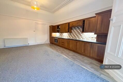 Sitting Room / Kitchen