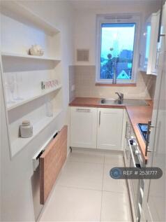 Eat-In Kitchen