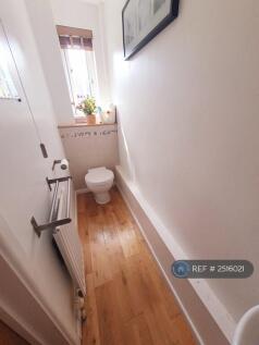 Downstairs Toilet 