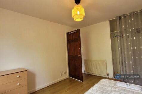 14_second Bedroom