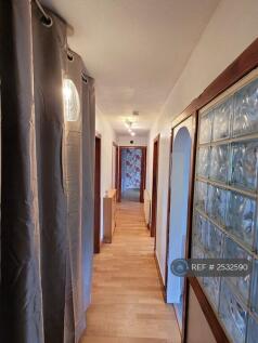 32_hallway