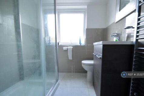 Marlborough Rd - Main Bathroom 1