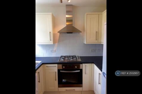 Kitchen 1/2
