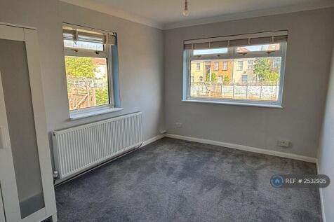 Bedroom 3 - Dual Aspect Windows