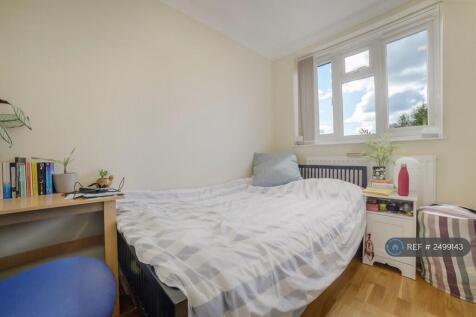 Bed &amp; Mattress, Fitted Wardrobe Provided