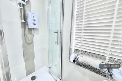 Ensuite Shower