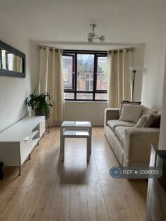 Open Plan Living/Dinning Area