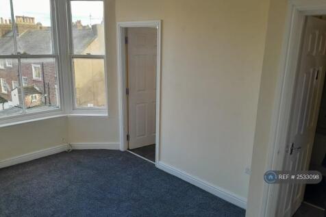 Living Room &amp; Hallway