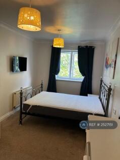 Main Double Bedroom