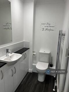 En Suite Shower Room
