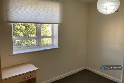 Second Double Bedroom With Fitted Wardrobe