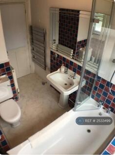 Shared Bathroom/Shower 