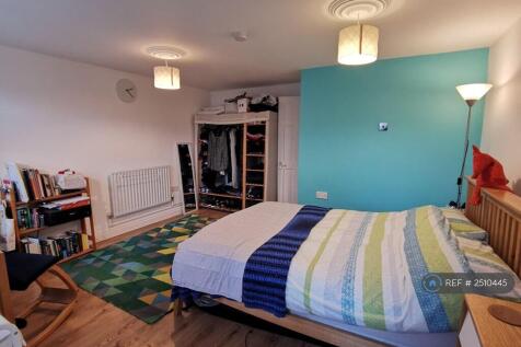 Large Bedroom
