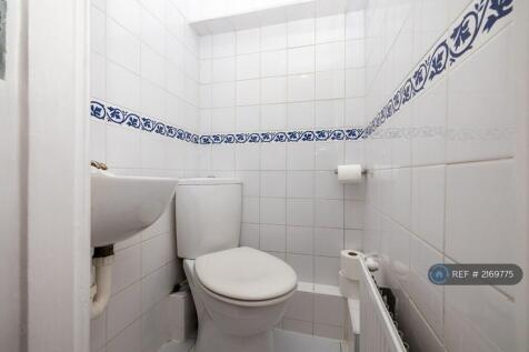 Visitors Toilet Room
