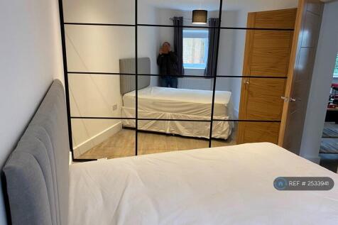 Double Bedroom 2