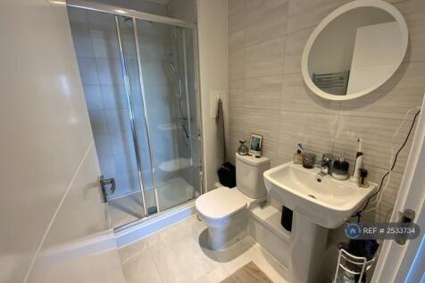 Shower Ensuite