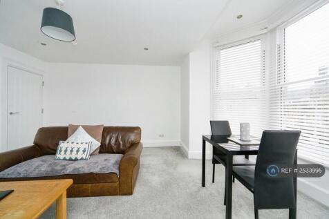 Lounge/ Dinning Area 