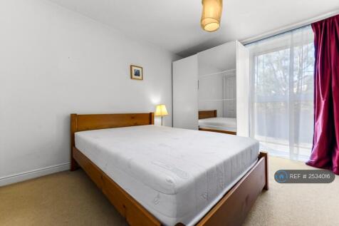 Large Double With Ensuite