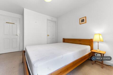 Large Double With Ensuite