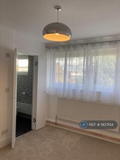 Double Bedroom With Ensuite