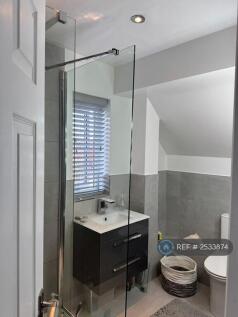 Ensuite Shower