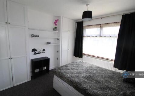 Master Bedroom (Front)