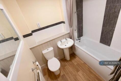 2 Wherry Road - Bathroom