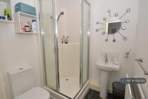 Master En-Suite