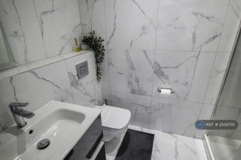 Ensuite For Bedroom 5