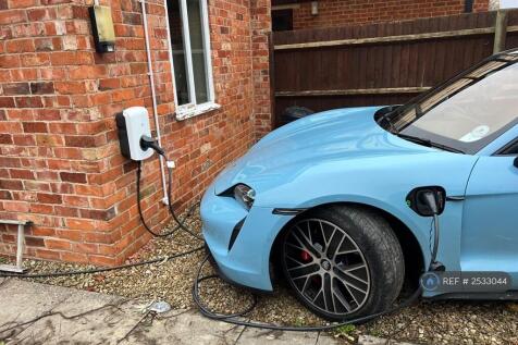 Online Hive Electric Car Charger