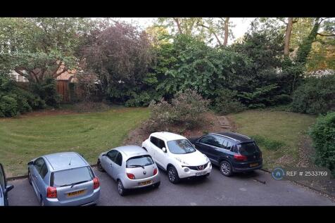 Shared Garden And Unallocated Parking