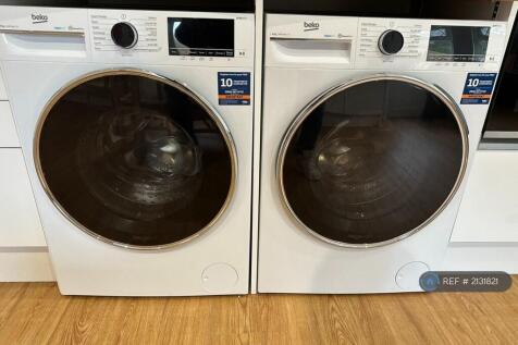 2 Washing Machines