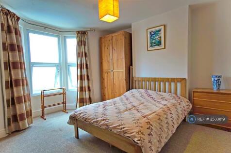 Bedroom 2 (1st Floor)