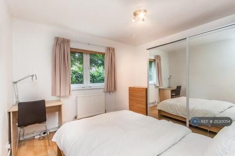Large Double Master Bedroom