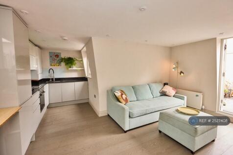 Living Area / Kitchen