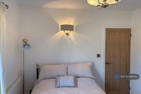 Rear Bedroom 