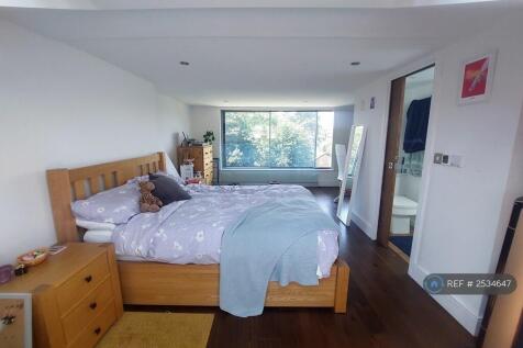 Loft Bedroom, With Current Tenant&#39;s Furniture