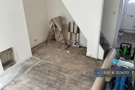 Main Living Room/Dining/Reception Room