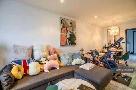 Living Room - Sofa Aera
